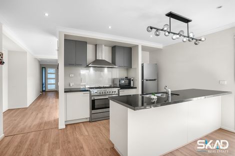 Property photo of 5 Foxley Crescent Mickleham VIC 3064