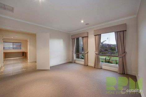 Property photo of 2 Buckmaster Grange Point Cook VIC 3030