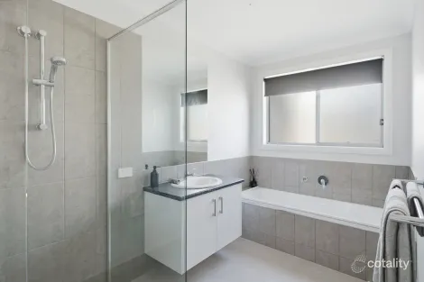 Property photo of 2D Botts Road Yarrawonga VIC 3730