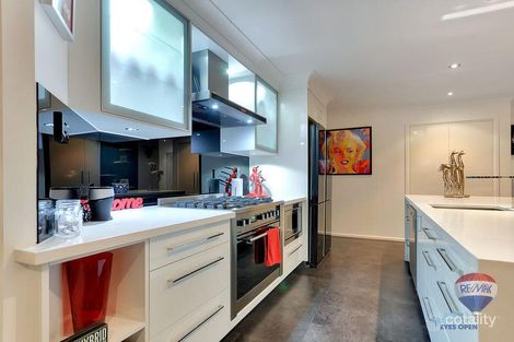 Property photo of 16 Omeo Grove Karana Downs QLD 4306