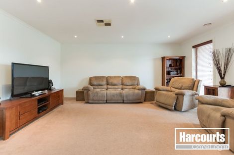 Property photo of 17 Trevino Way Cranbourne North VIC 3977