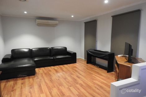 Property photo of 2/40 Chris Court Hillside VIC 3037