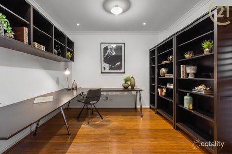 Property photo of 79 Melzak Way Berwick VIC 3806