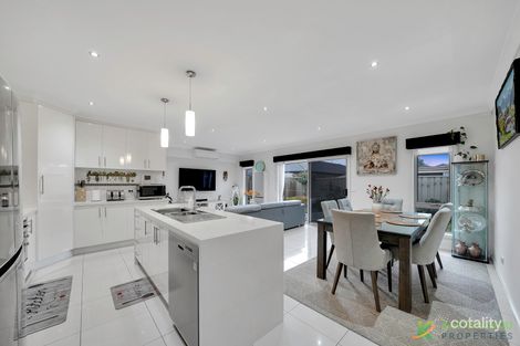 Property photo of 21 Highgate Hill Epping VIC 3076