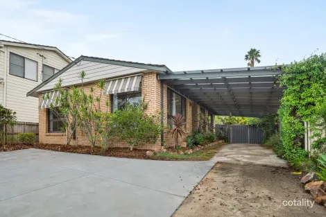 563 The Entrance Rd, Bateau Bay, NSW 2261