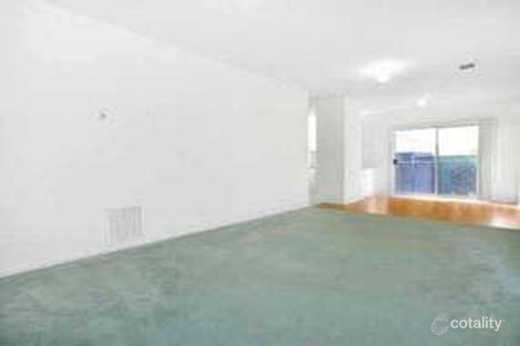 Property photo of 4 Scarborough Square Mont Albert North VIC 3129