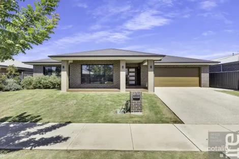 Property photo of 3 Sarakos Circuit Wangaratta VIC 3677