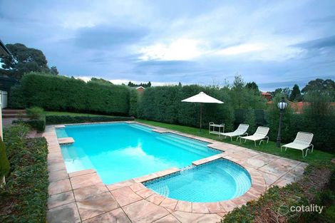 Property photo of 10 Warrick Grove Templestowe VIC 3106