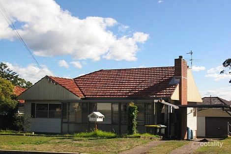 10 Derna Rd, Shortland, NSW 2307