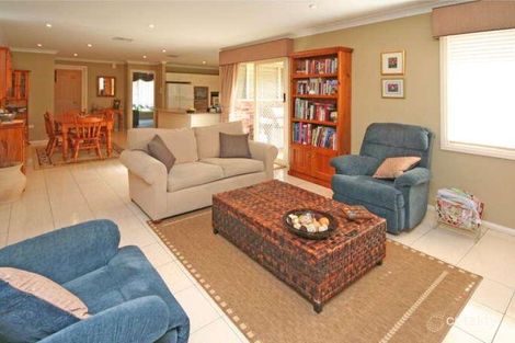 Property photo of 10 Suffolk Place Elderslie NSW 2570