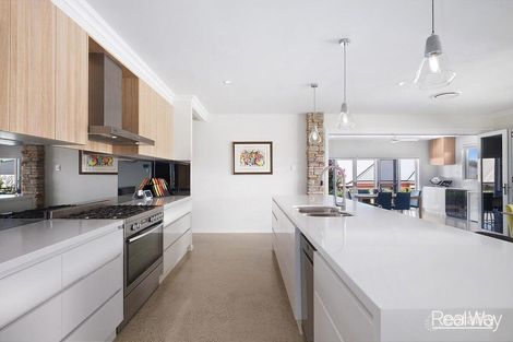 Property photo of 15 Brimblecombe Drive Middle Ridge QLD 4350