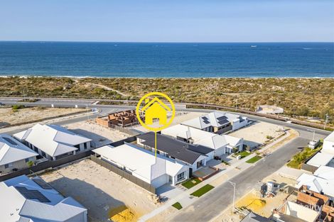 Property photo of 13 Nerite Way Jindalee WA 6036