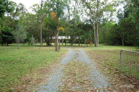 Property photo of 16 Alexander Court Chambers Flat QLD 4133