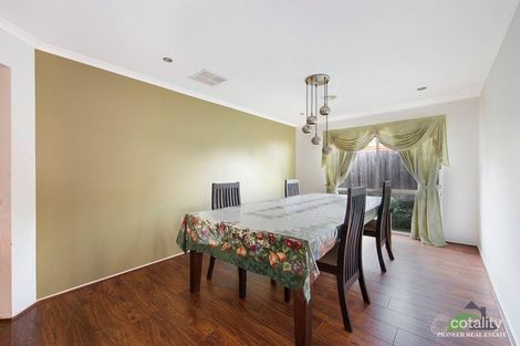 Property photo of 4 Thiele Court Lynbrook VIC 3975