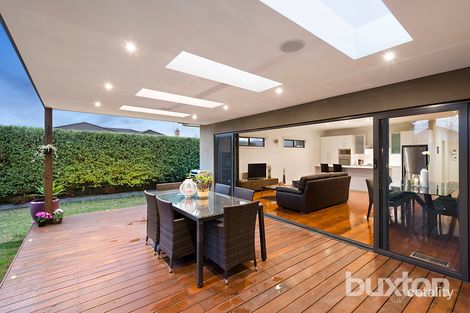 Property photo of 8 Pell Street Bentleigh East VIC 3165