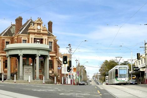 Property photo of 33 Gellibrand Street Kew VIC 3101
