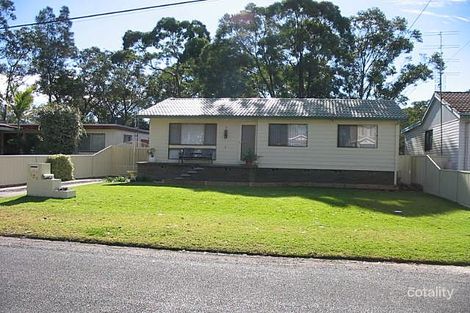 136 Birdwood Dr, Blue Haven, NSW 2262