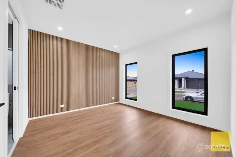 Property photo of 5 Dunphy Street Tarneit VIC 3029