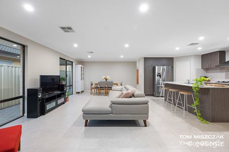 Property photo of 4 Coogee Road Lake Coogee WA 6166