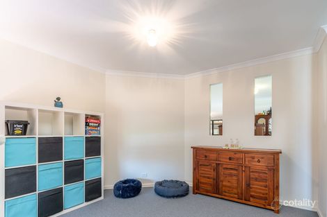 Property photo of 20 Froudist Circle Southern River WA 6110
