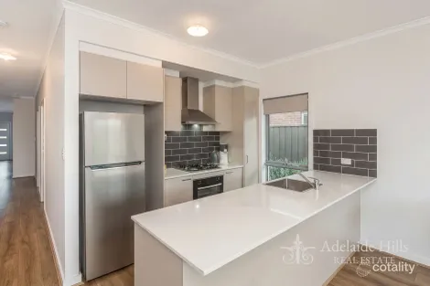Property photo of 13 Emerald Way Mount Barker SA 5251