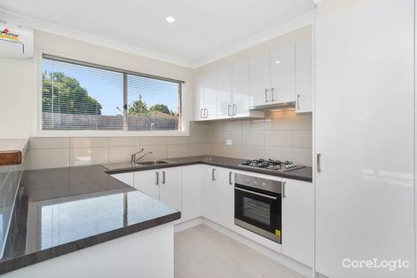 Property photo of 2/7 Bouvardia Crescent Frankston North VIC 3200