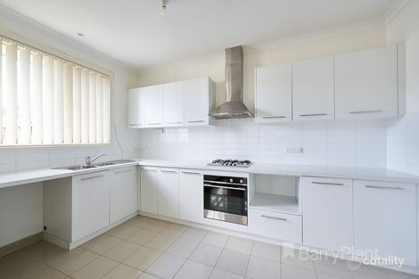 Property photo of 2/8 Scullin Street Dandenong North VIC 3175