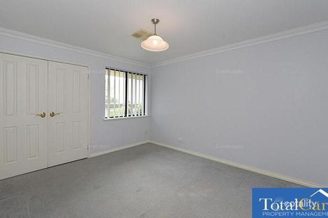 63 Stonehaven Pde, Kinross, WA 6028