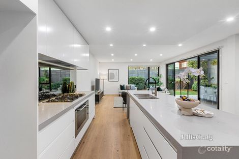 Property photo of 10 Derry Street Bentleigh East VIC 3165