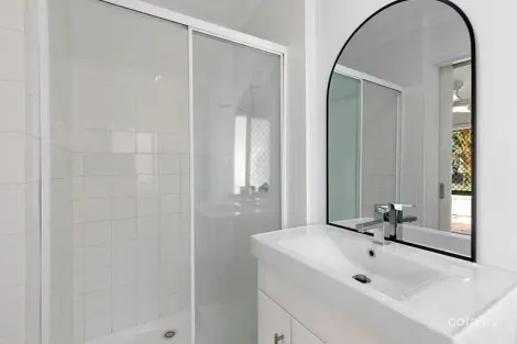 Property photo of 33 Teraglin Street Manly West QLD 4179