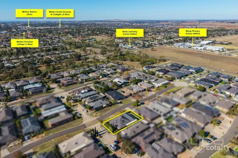Property photo of 1 Carex Place Brookfield VIC 3338
