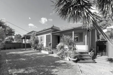 Property photo of 122 Waratah Street Sutherland NSW 2232