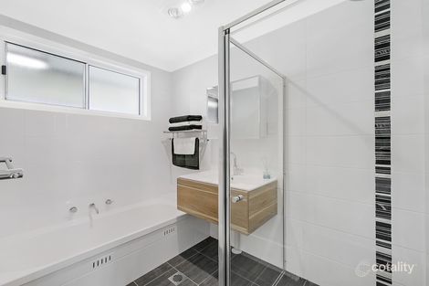 Property photo of 8 Karwin Close Buff Point NSW 2262
