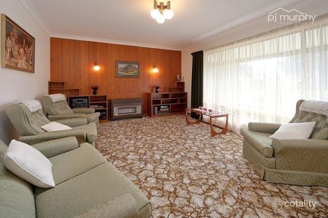 Property photo of 3 Amaroo Crescent Wodonga VIC 3690