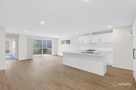 Property photo of 4 Orana Parade Unanderra NSW 2526