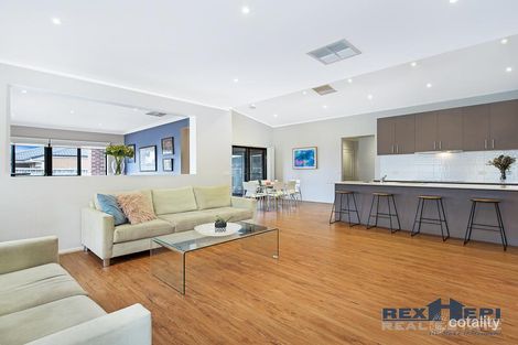 Property photo of 20 Beechtree Way Cranbourne North VIC 3977