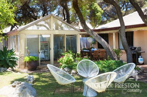 Property photo of 15 Chuditch Place Gnarabup WA 6285