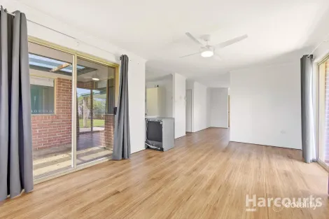 Property photo of 37 Cassandra Crescent Urangan QLD 4655