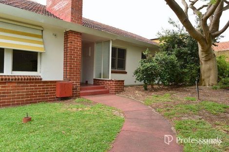 Property photo of 26 Pepler Avenue Salter Point WA 6152
