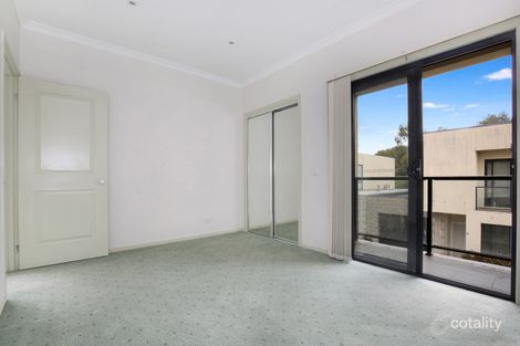 Property photo of 5 Ruby Lane Greensborough VIC 3088