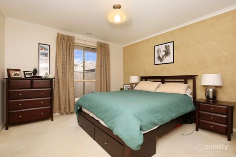 Property photo of 10 Windeatt Close Mill Park VIC 3082