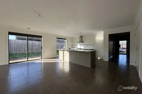 Property photo of 10 Ryder Close Maddingley VIC 3340