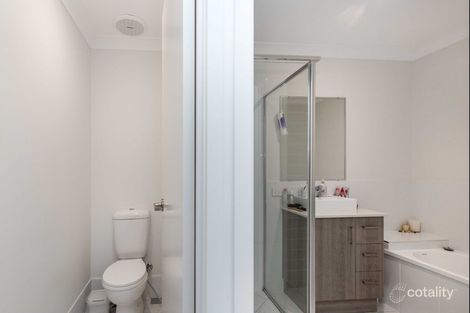 Property photo of 2/24 Sutherland Road Branyan QLD 4670