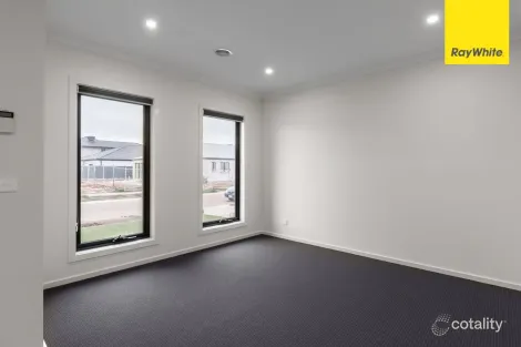 Property photo of 18 Wonnangatta Crescent Weir Views VIC 3338