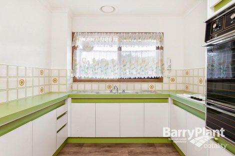 Property photo of 2 Dryandra Crescent Keysborough VIC 3173