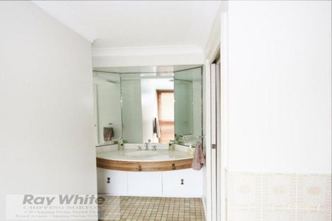 Property photo of 6 Howlett Close Chipping Norton NSW 2170