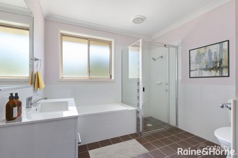 Property photo of 1 Grasstree Avenue Woongarrah NSW 2259