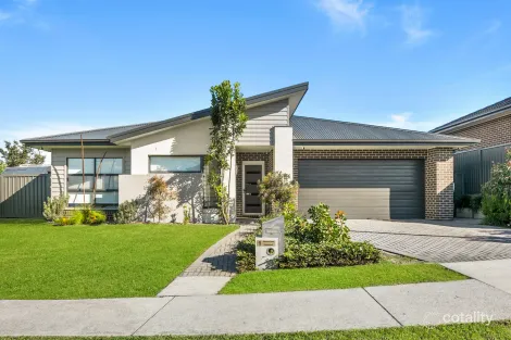 1 Oak Farm Rd, Calderwood, NSW 2527