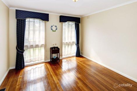 Property photo of 35 Lancelot Crescent Glen Waverley VIC 3150