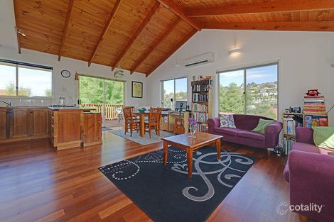 Property photo of 2/14 Alcides Avenue Lenah Valley TAS 7008